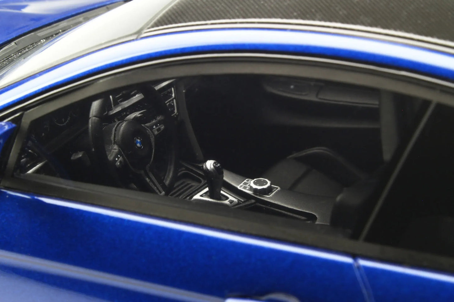 Mô hình xe GT SPIRIT 1:18 BMW M4 CS - GT059