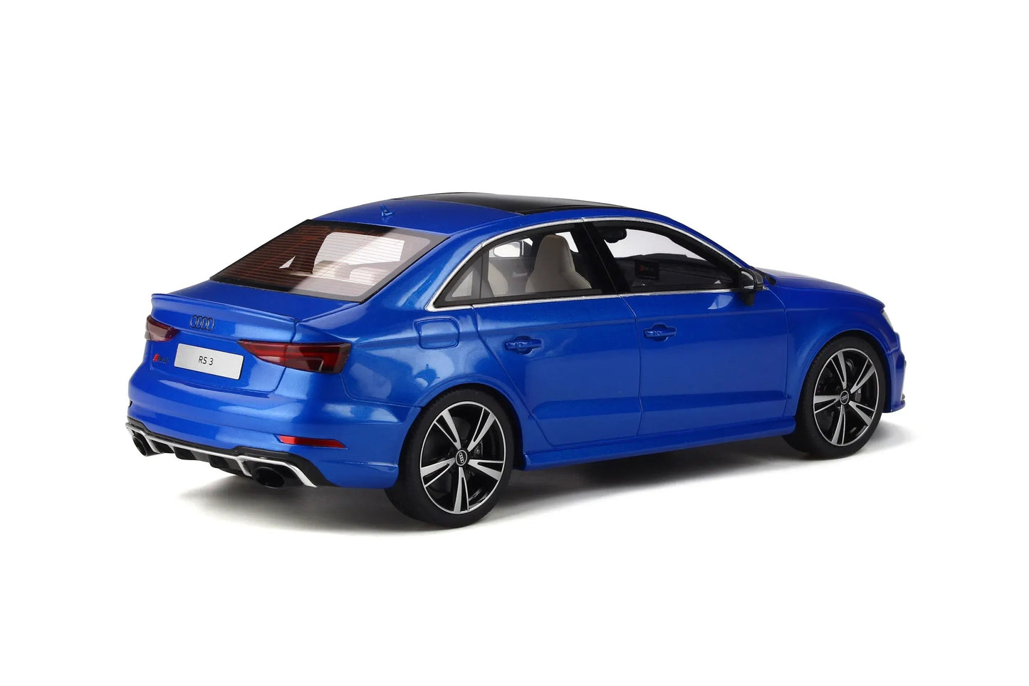 Mô hình xe GT SPIRIT 1:18 AUDI RS 3 SEDAN - GT275