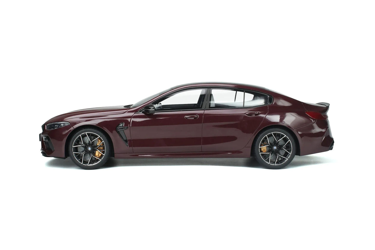 Mô hình xe GT SPIRIT 1:18 BMW M8 Gran Coupe - GT285