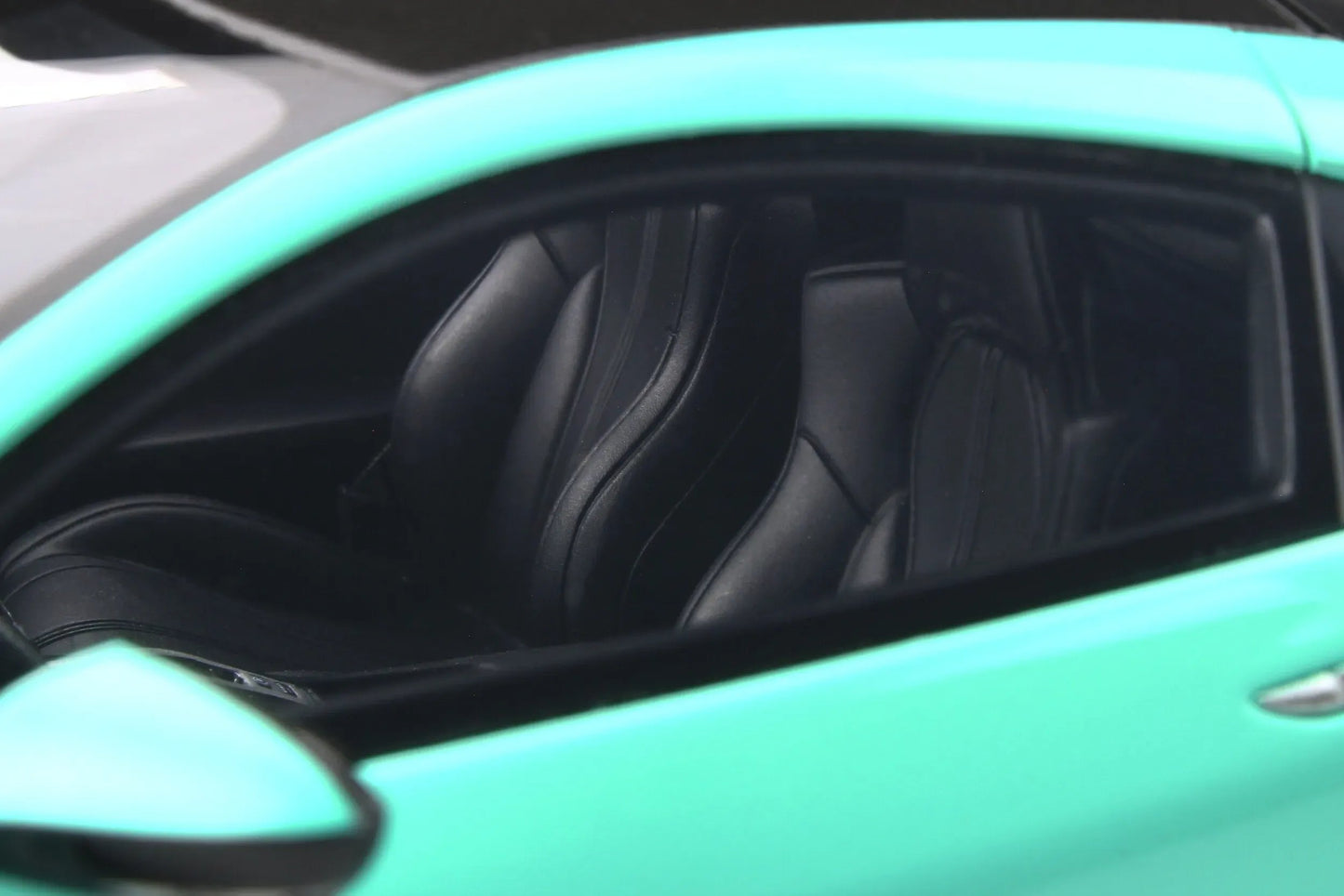 Mô hình xe GT SPIRIT 1:18 Honda NSX Customized car by LB-WORKS - GT806