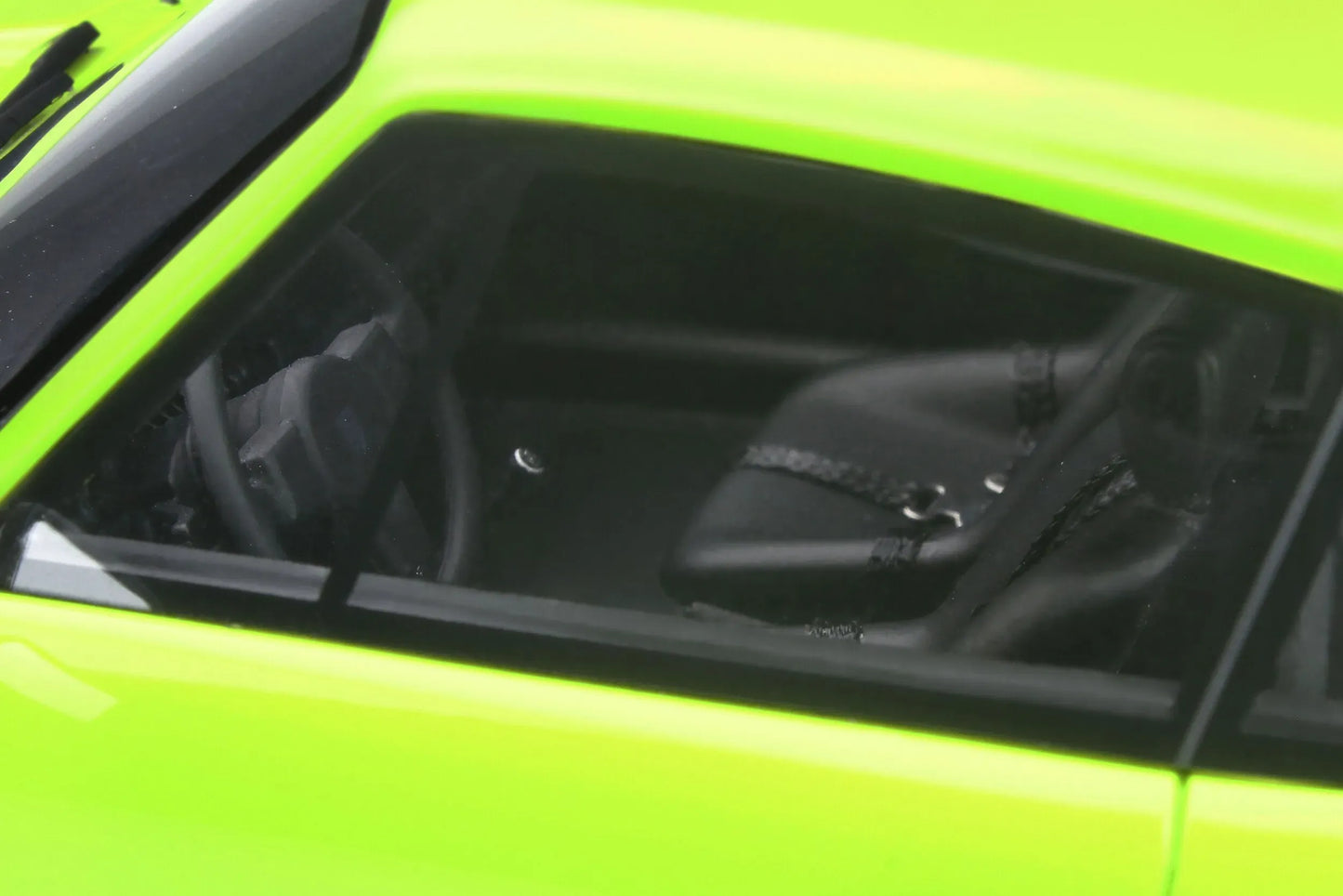 Mô hình xe GT SPIRIT 1:18 Porsche 911 3.0 RS - GT822