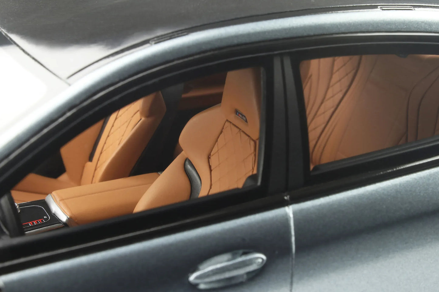 Mô hình xe GT SPIRIT 1:18 BMW M8 Gran Coupe Competition - GT846