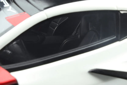 Mô hình xe GT SPIRIT 1:18 Chevrolet Corvette C8 Pace Car IMSA - GT370