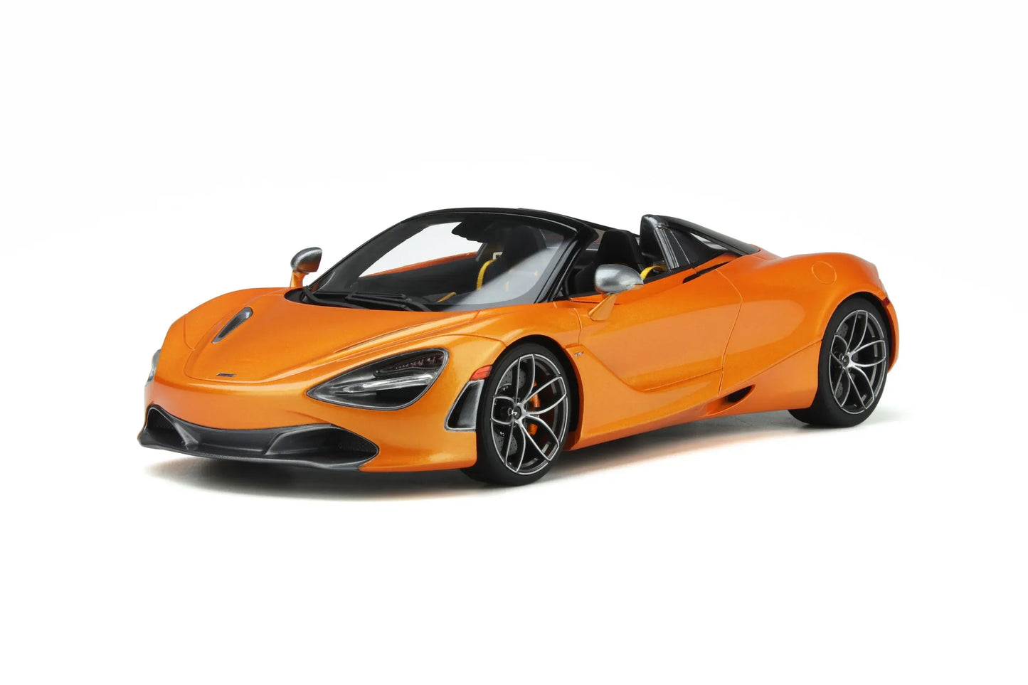 Mô hình xe GT SPIRIT 1:18 McLaren 720S Spider - GT819