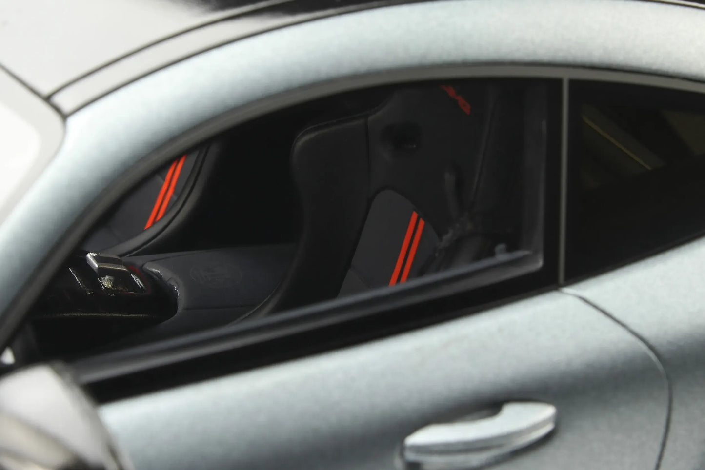 Mô hình xe GT SPIRIT 1:18 Mercedes-Benz AMG GT Black Series - GT862