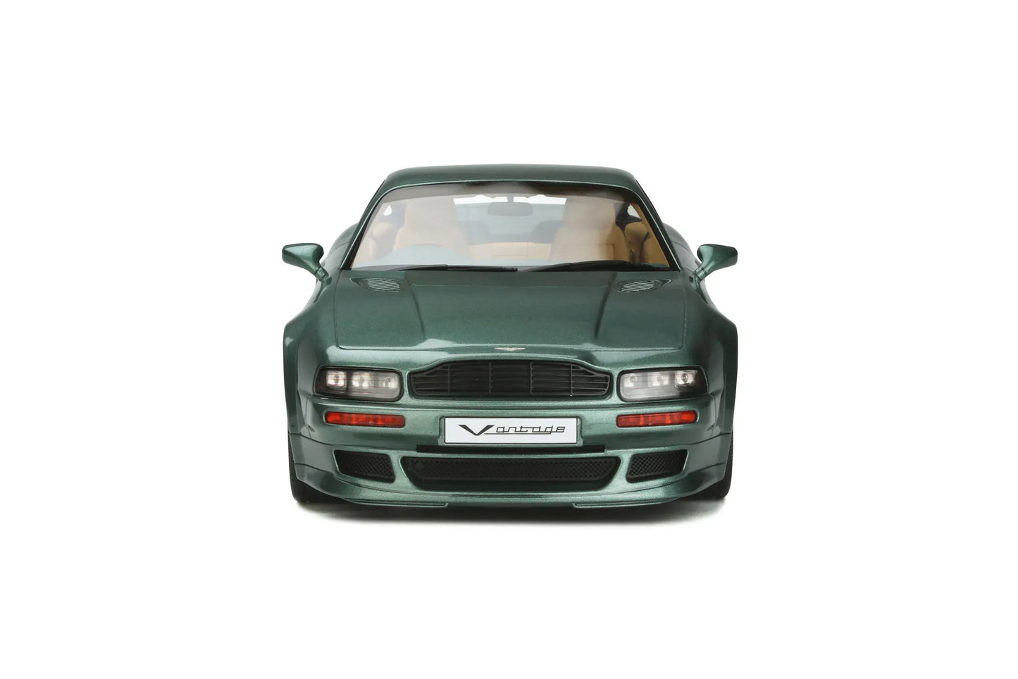 Mô hình xe GT SPIRIT 1:18 Aston Martin V8 Vantage - GT345