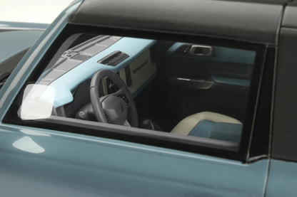 Mô hình xe GT SPIRIT 1:18 Ford Bronco 2 Doors - GT359