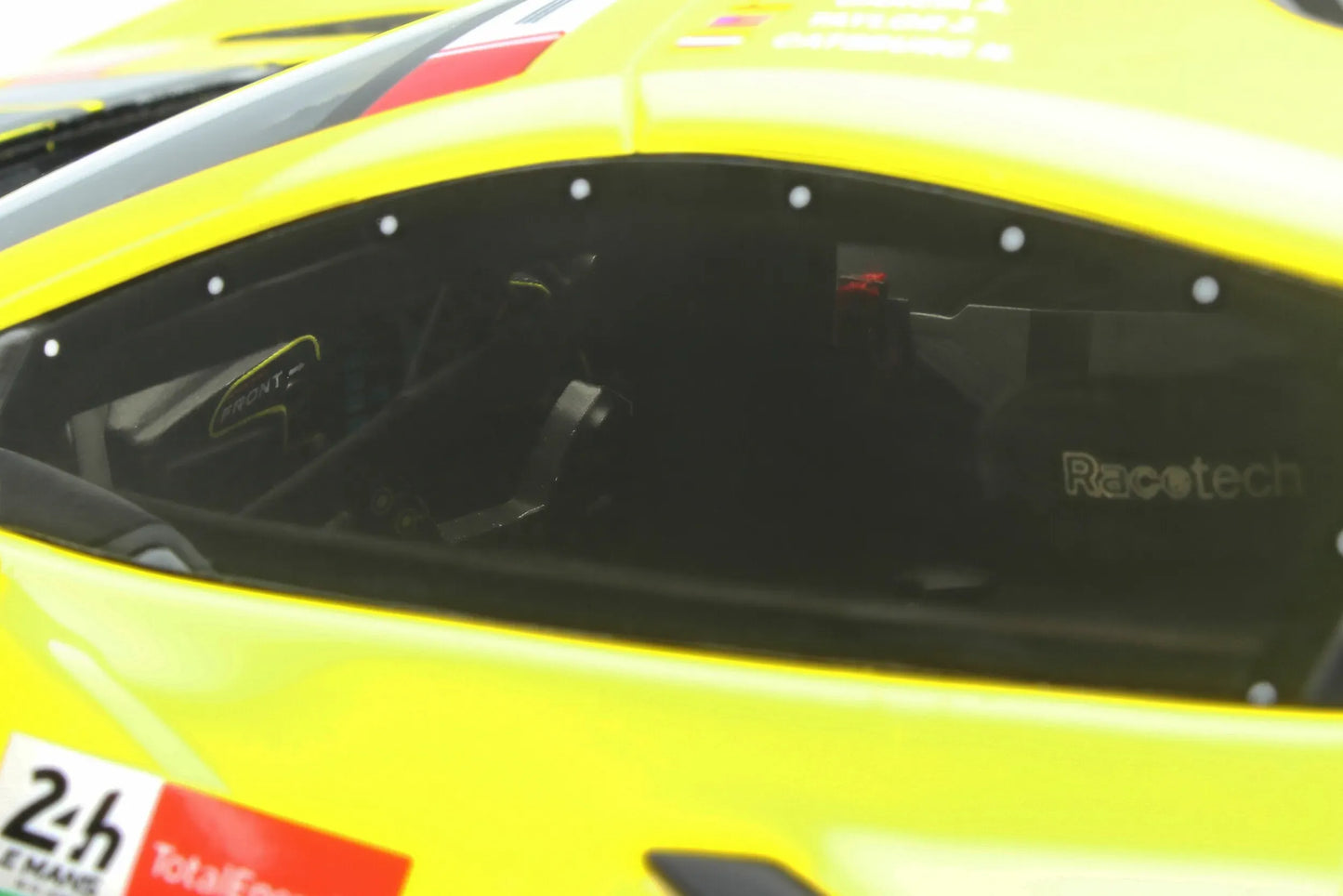 Mô hình xe GT SPIRIT 1:18 Chevrolet Corvette C8-R - GT878