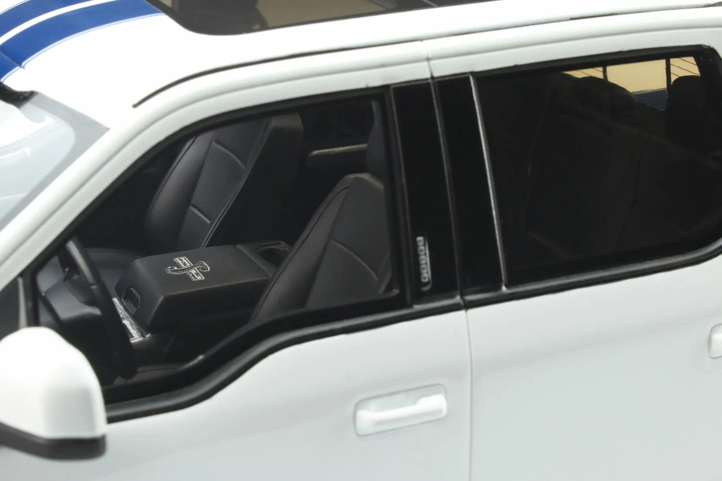 Mô hình xe GT SPIRIT 1:18 Shelby F150 Super Snake - GT824