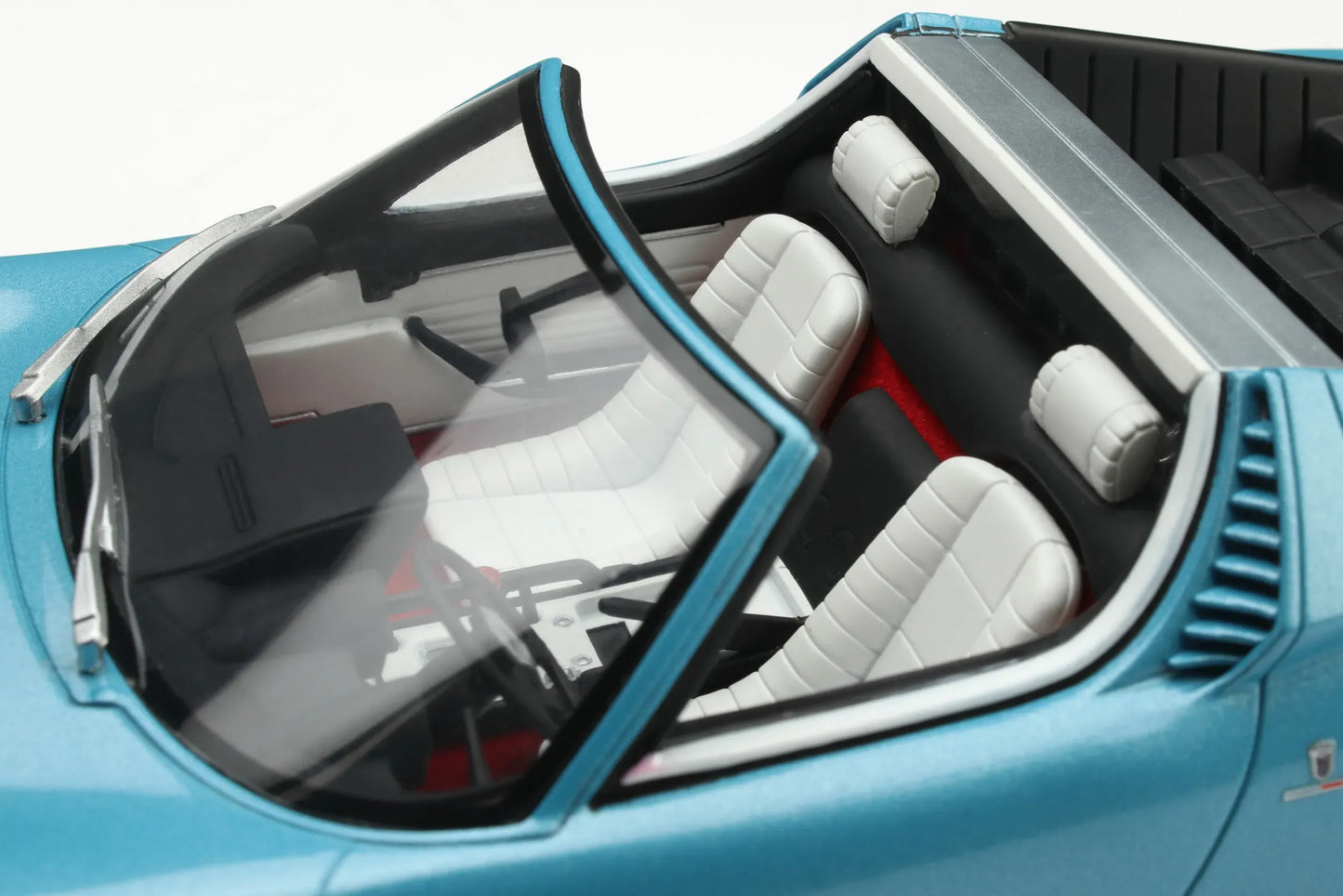 Mô hình xe GT SPIRIT 1:18 Lamborghini Miura Roadster - GT324