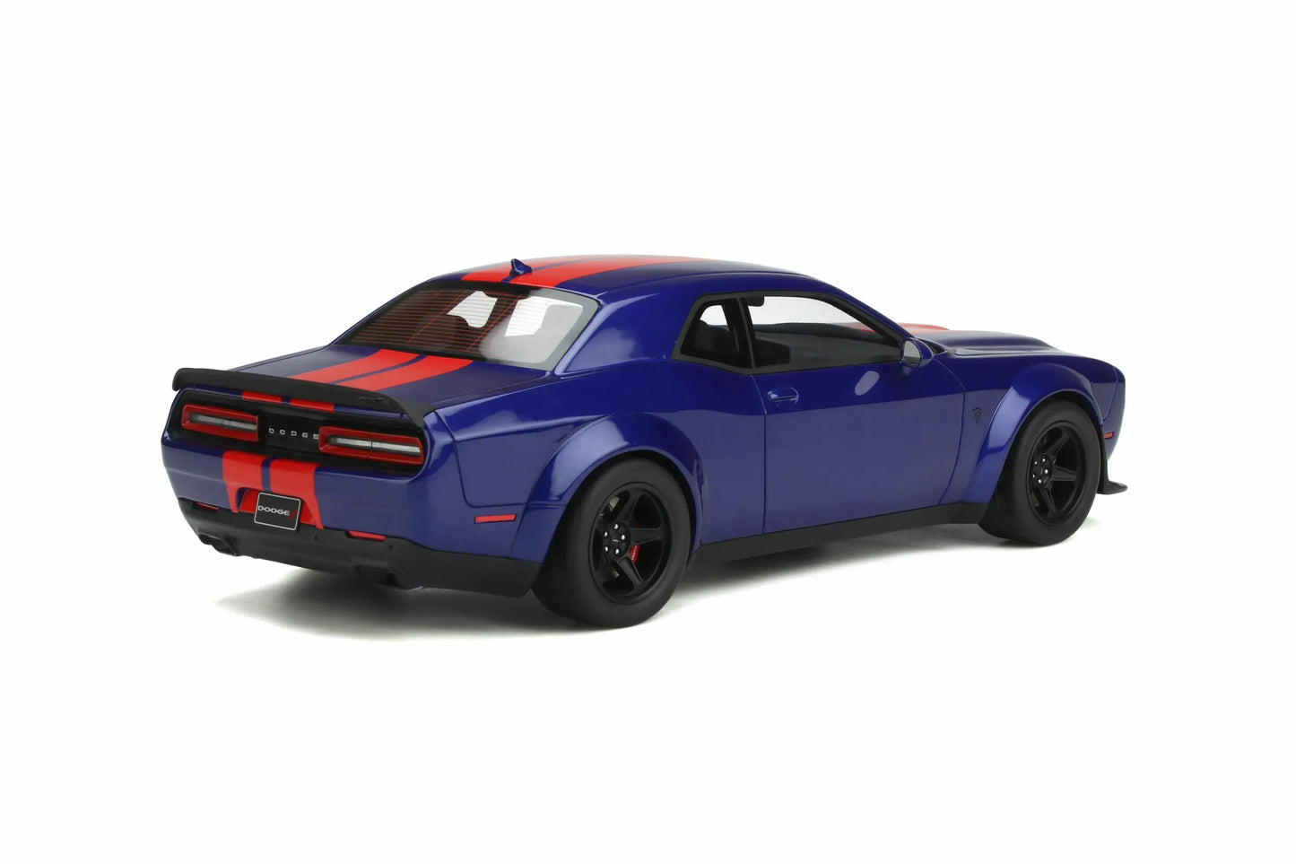 Mô hình xe GT SPIRIT 1:18 Dodge Challenger Super Stock - GT362