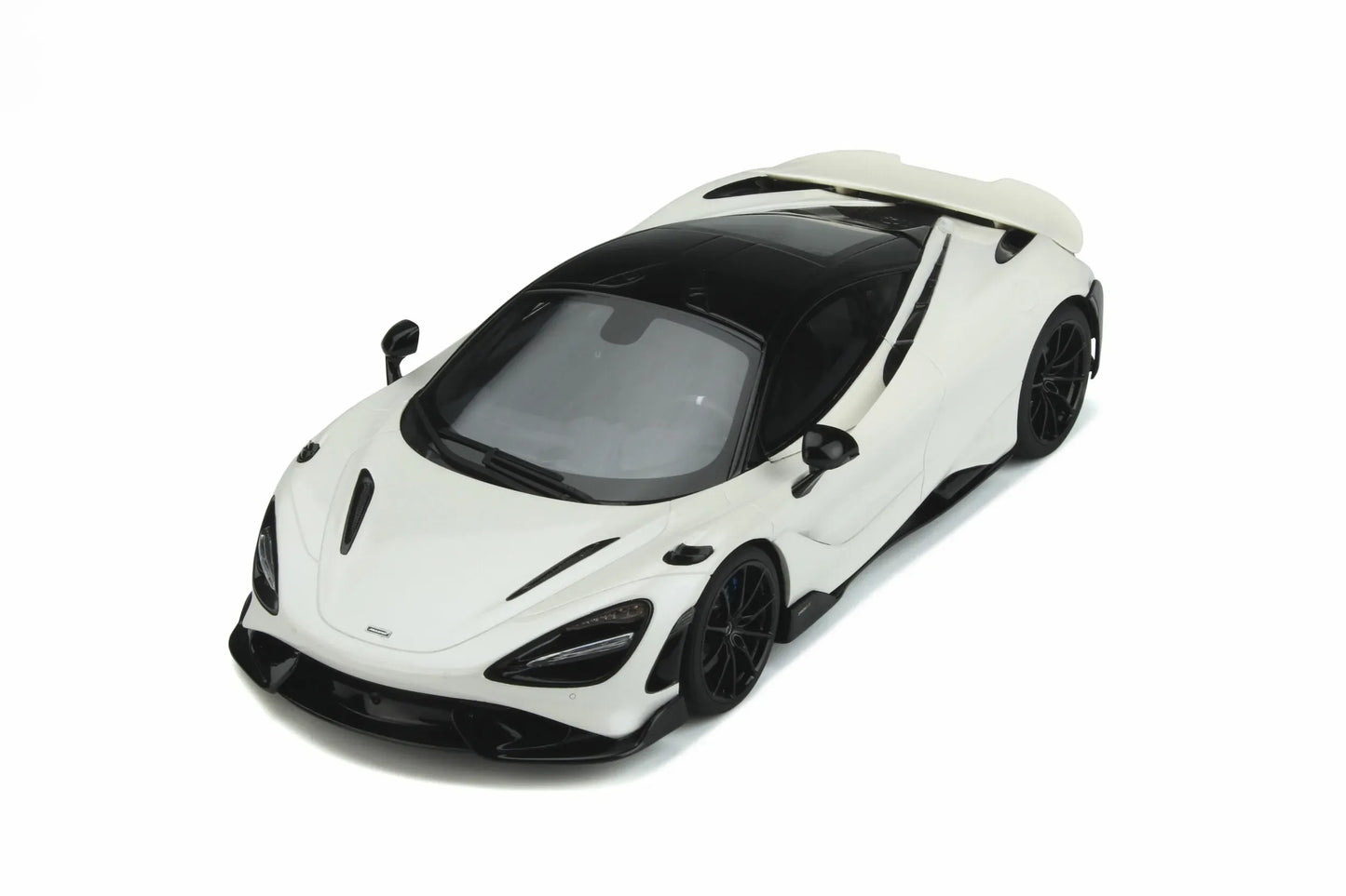 Mô hình xe GT SPIRIT 1:18 McLaren 765 LT - GT861