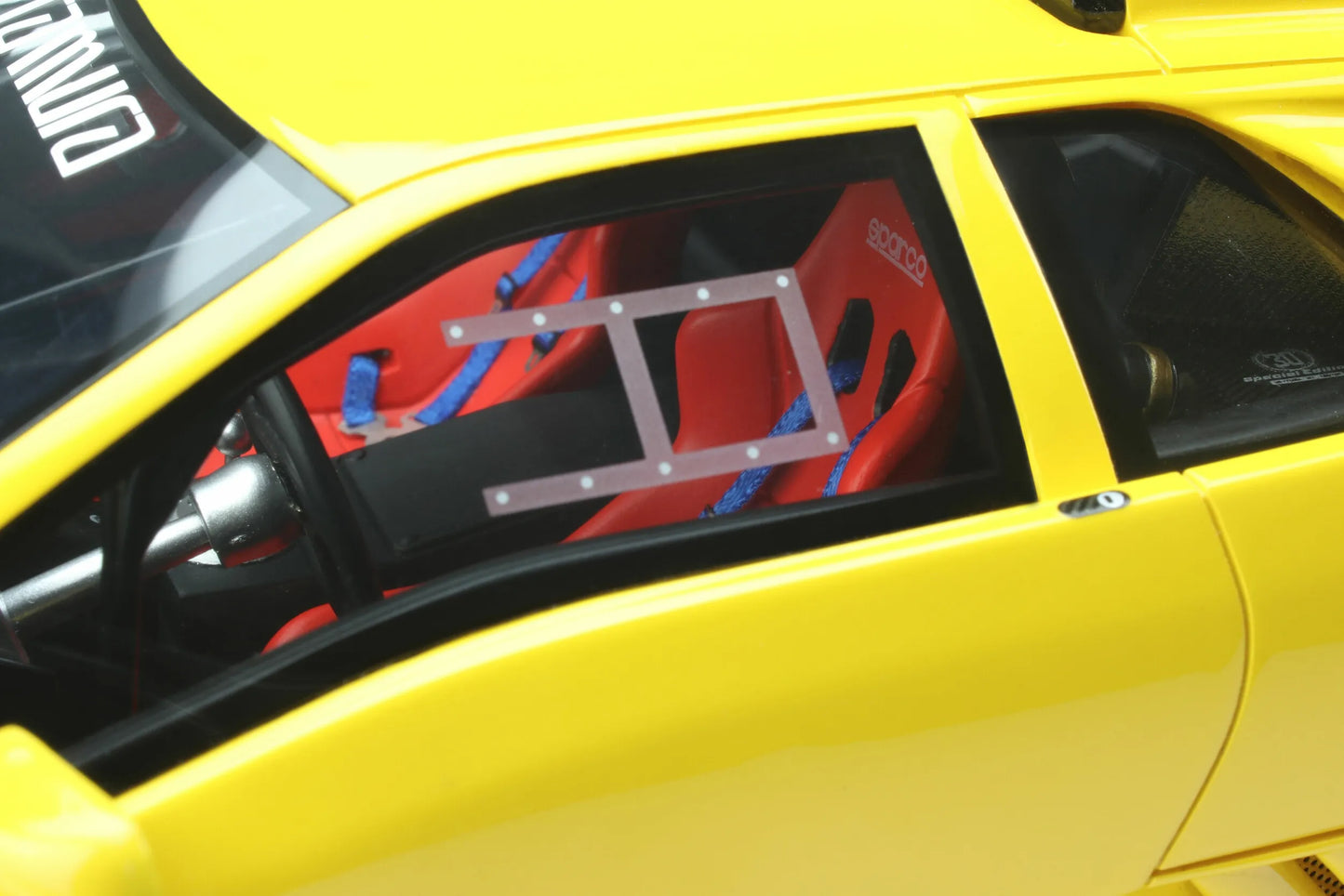 Mô hình xe GT SPIRIT 1:18 Lamborghini Diablo Jota Corsa - GT322