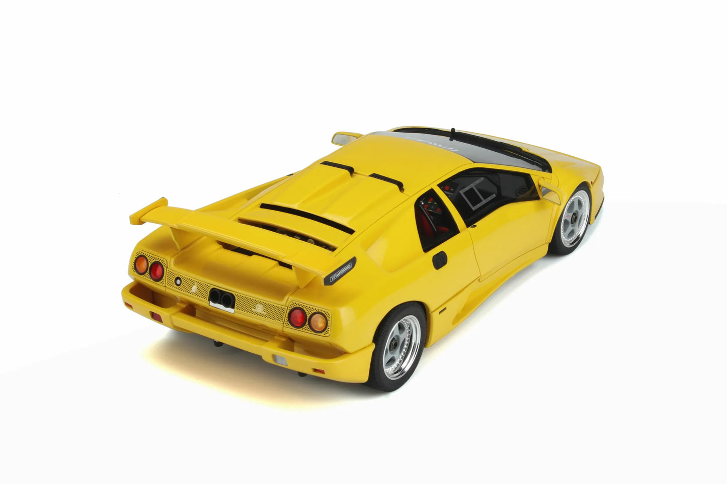 Mô hình xe GT SPIRIT 1:18 Lamborghini Diablo Jota Corsa - GT322