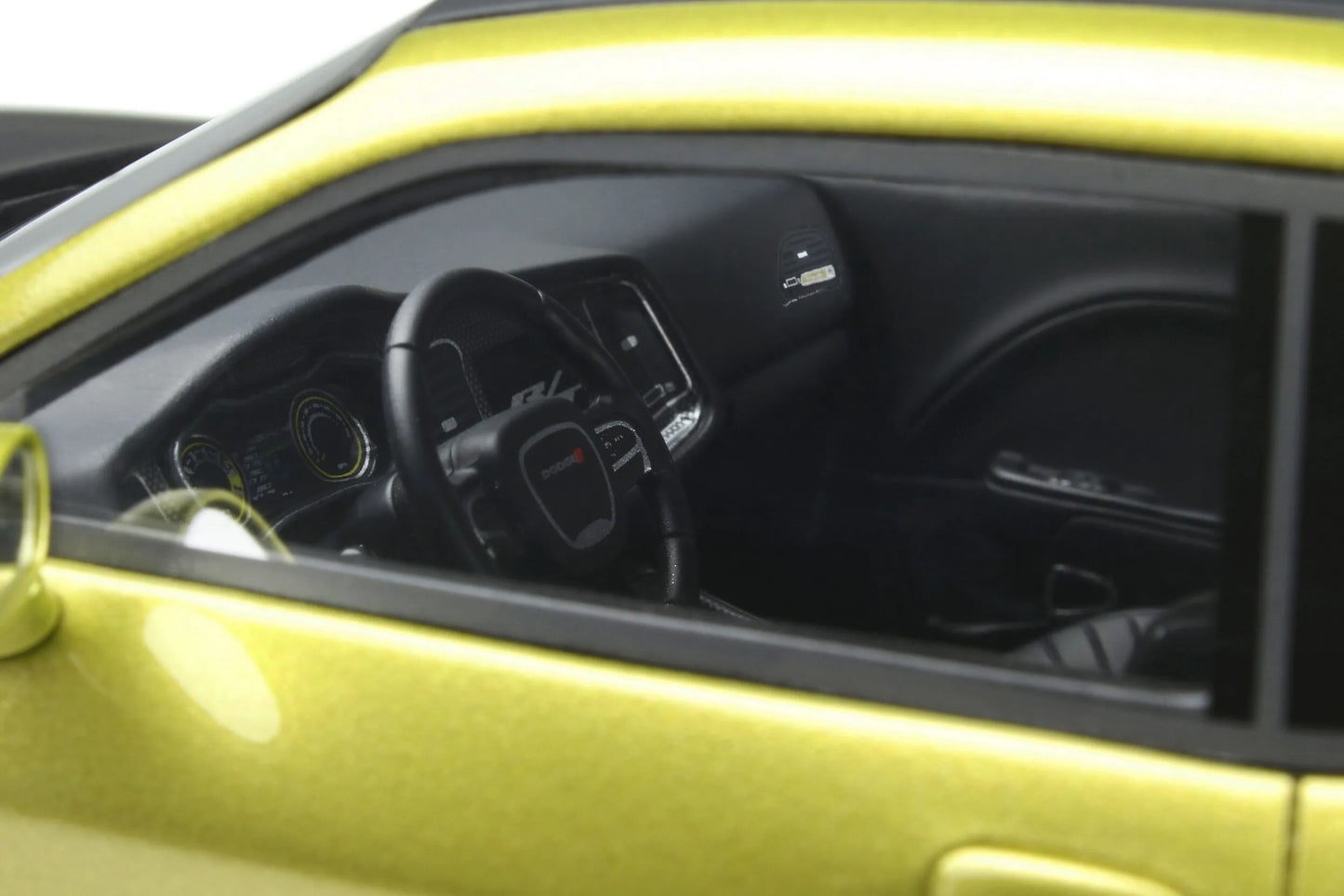 Mô hình xe GT SPIRIT 1:18 Dodge Challenger R/T Scat Pack Widebody 50th Anniversary - GT411