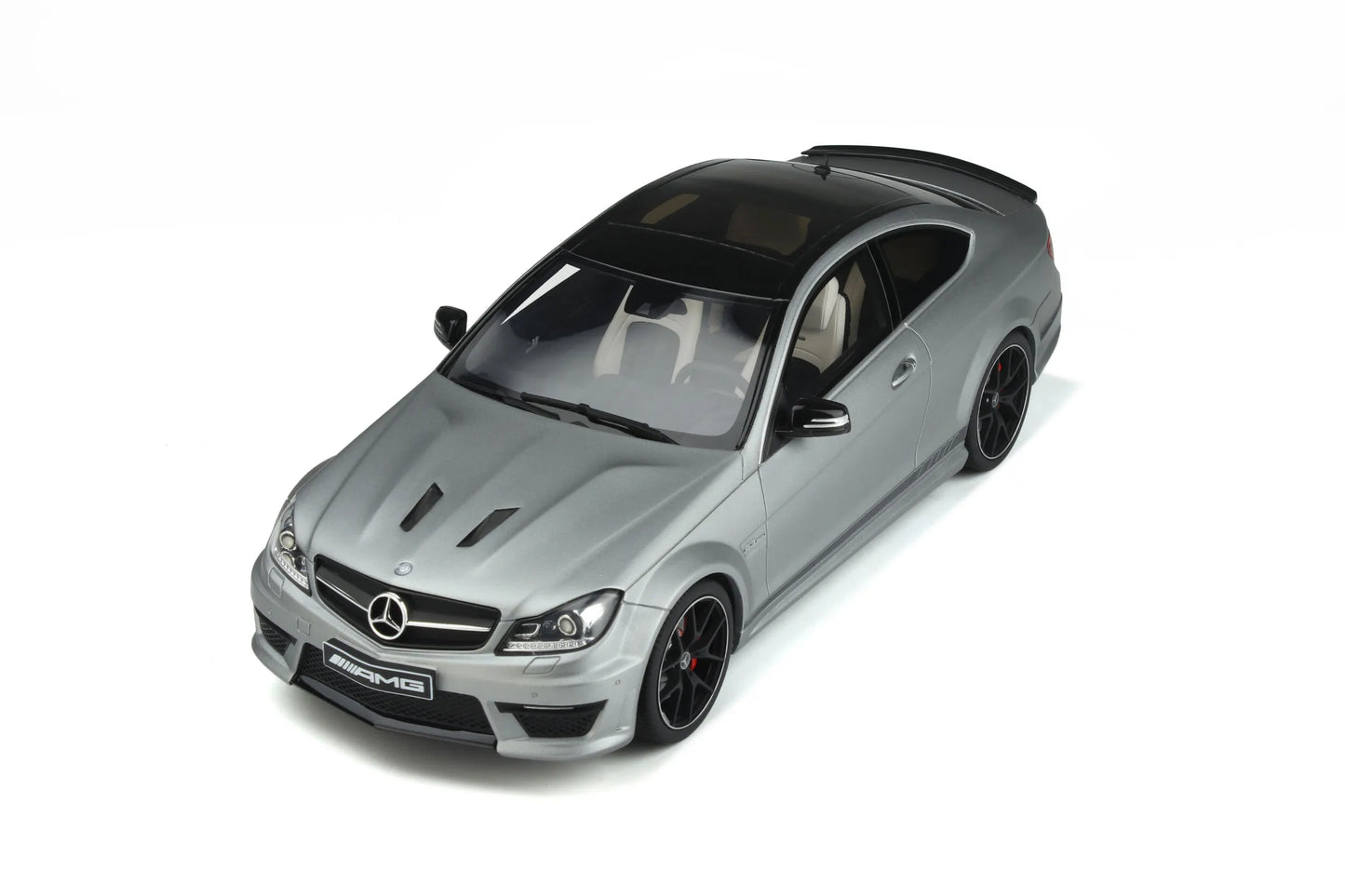 Mô hình xe GT SPIRIT 1:18 Mercedes-Benz C63 AMG Edition 507 - GT381