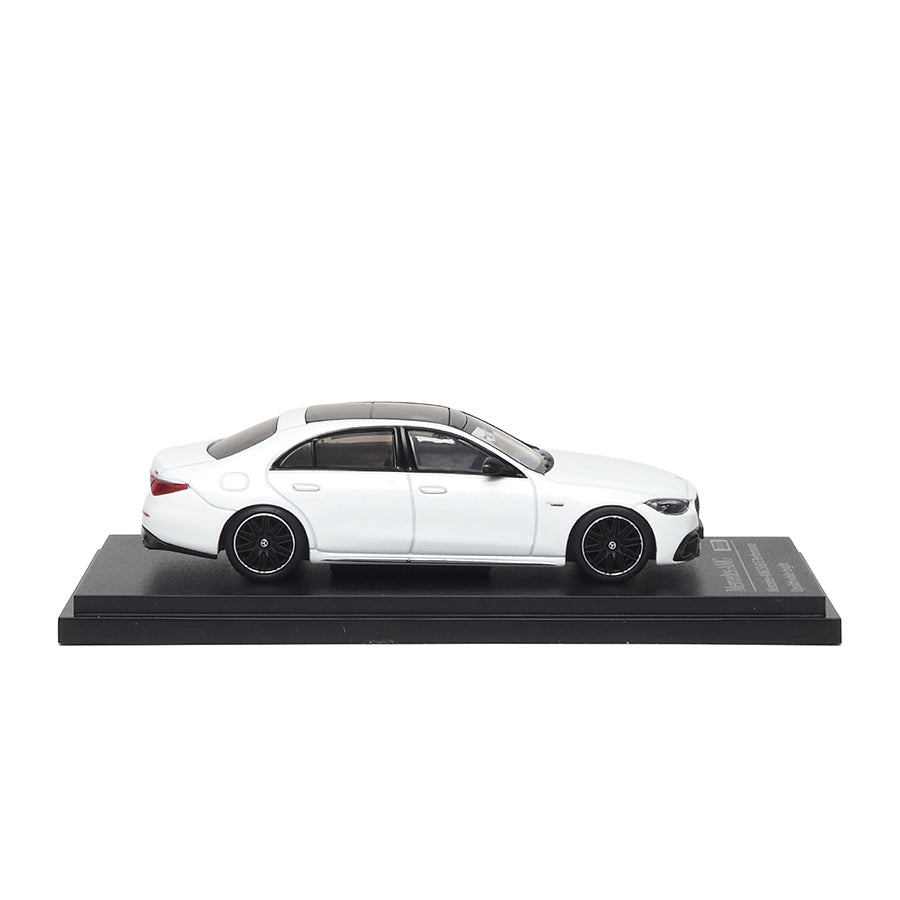 Mô hình xe ARbox(Almost Real) 1:64 Mercedes-AMG S 63 E Performance 2023 Bright Mother-of-Pearl White  - 620103001