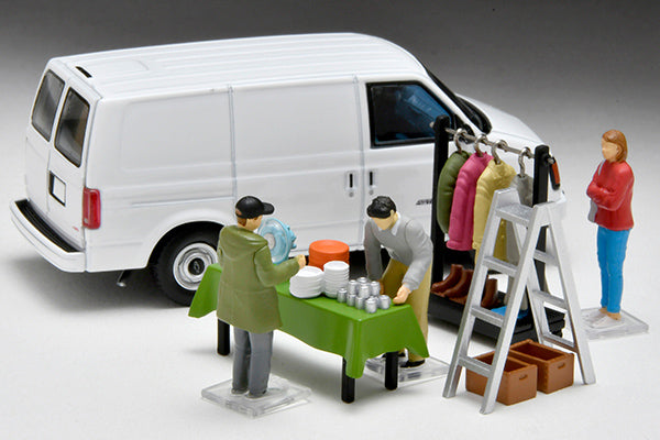 Mô hình xe Tomyca Limited Vintage TLV 1:64 64 #CarSnap 14a BBQ2 (with Toyota Hilux 4WD) | Geocolle