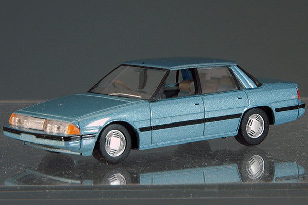 Mô hình xe Tomyca Limited Vintage TLV 1:64 Mazda Luce (blue) | LV-N01a