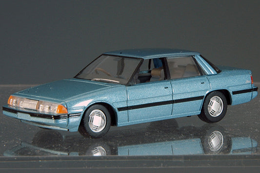 Mô hình xe Tomyca Limited Vintage TLV 1:64 Mazda Luce (blue) | LV-N01a