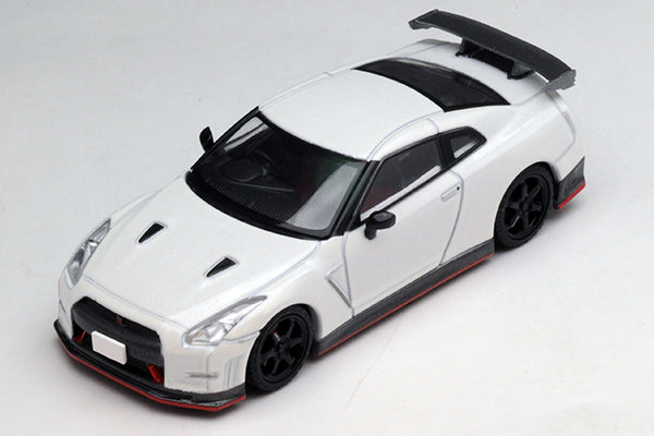 Mô hình xe Tomyca Limited Vintage TLV 1:64 Nissan GT-R nismo (white) | LV-N100a
