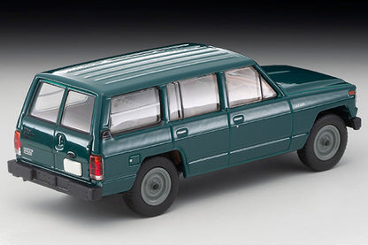 Mô hình xe Tomyca Limited Vintage TLV 1:64 Nissan Safari Extra Van DX (green) | LV-N109c