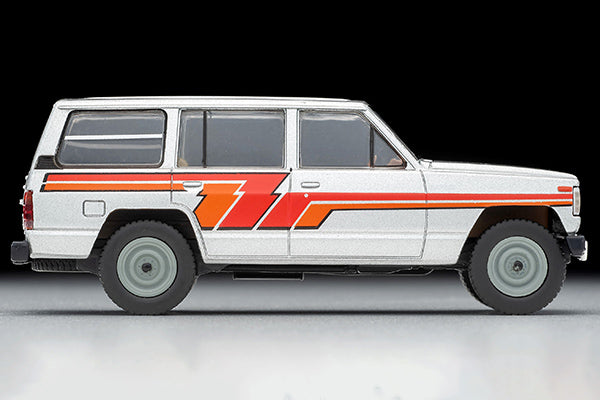 Mô hình xe Tomyca Limited Vintage TLV 1:64 Nissan Safari Extra Van DX (Silver/Stripes) | LV-N109d