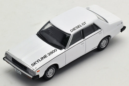 Mô hình xe Tomyca Limited Vintage TLV 1:64 Skyline 2800 Diesel GT-L (white) | LV-N111b