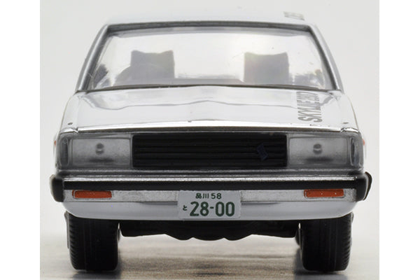 Mô hình xe Tomyca Limited Vintage TLV 1:64 Skyline 2800 Diesel GT-L (white) | LV-N111b