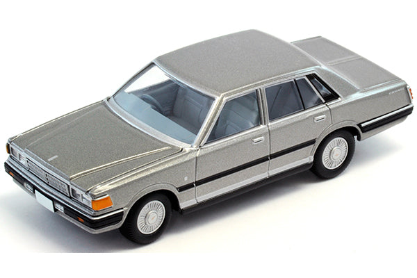 Mô hình xe Tomyca Limited Vintage TLV 1:64 Cedric 200E Turbo SGL (silver) | LV-N112b