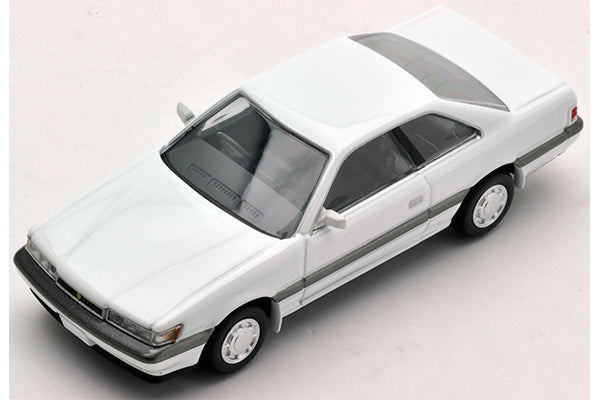 Mô hình xe Tomyca Limited Vintage TLV 1:64 Leopard 3.0 Altima (white) | LV-N118a
