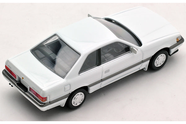 Mô hình xe Tomyca Limited Vintage TLV 1:64 Leopard 3.0 Altima (white) | LV-N118a