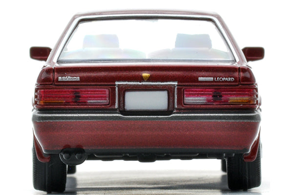 Mô hình xe Tomyca Limited Vintage TLV 1:64 Leopard 3.0 Altima (red) | LV-N118b