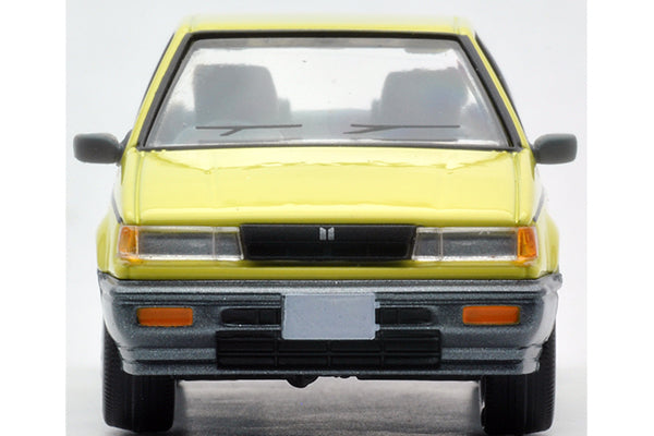 Mô hình xe Tomyca Limited Vintage TLV 1:64 Isuzu Gemini Patio (yellow) | LV-N125b
