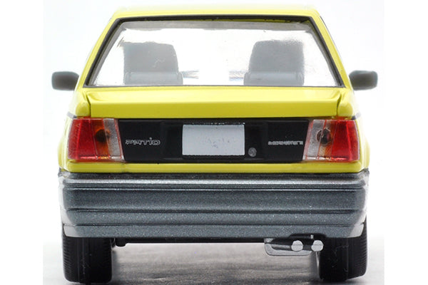 Mô hình xe Tomyca Limited Vintage TLV 1:64 Isuzu Gemini Patio (yellow) | LV-N125b
