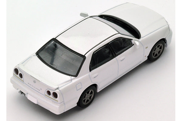 Mô hình xe Tomyca Limited Vintage TLV 1:64 Skyline 25GT Turbo (white) | LV-N128b