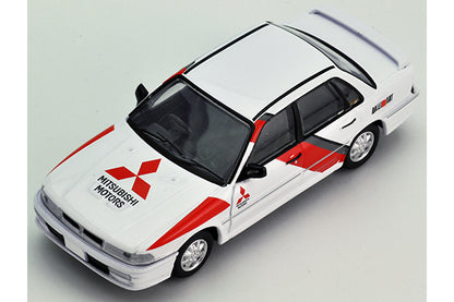 Mô hình xe Tomyca Limited Vintage TLV 1:64 Mitsubishi Galant VR-4 RS (white) | LV-N129a