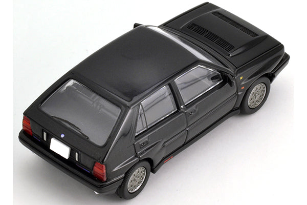 Mô hình xe Tomyca Limited Vintage TLV 1:64 Lancia Delta Integrale 16V (black) | LV-N130b