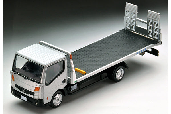 Mô hình xe Tomyca Limited Vintage TLV 1:64 Nissan Atlas (F24) Hanamidai Automobile Safety Loader (Silver) | LV-N144b