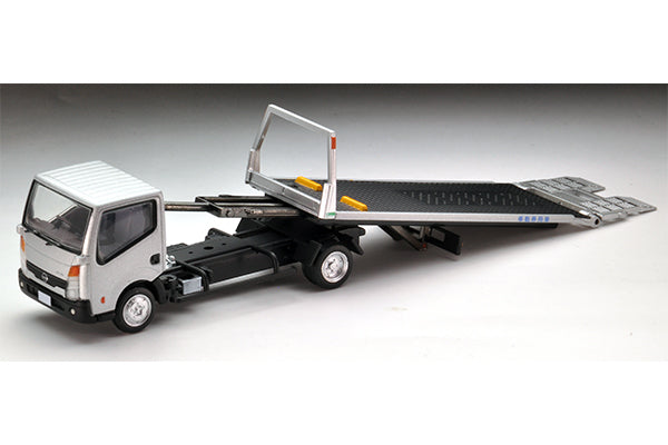 Mô hình xe Tomyca Limited Vintage TLV 1:64 Nissan Atlas (F24) Hanamidai Automobile Safety Loader (Silver) | LV-N144b