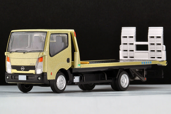 Mô hình xe Tomyca Limited Vintage TLV 1:64 Nissan Atlas Hanamidai Automobile Safety Loader (Gold) | LV-N144c