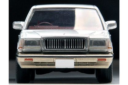 Mô hình xe Tomyca Limited Vintage TLV 1:64 Nissan Cedric V30 Turbo Brougham (white/gold) | LV-N168a