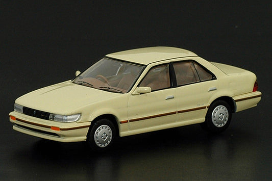 Mô hình xe Tomyca Limited Vintage TLV 1:64 Nissan Proudbird | LV-N16a