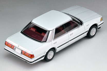 Mô hình xe Tomyca Limited Vintage TLV 1:64 Crown HT Royal Saloon (white) | LV-N175a