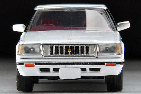 Mô hình xe Tomyca Limited Vintage TLV 1:64 Crown HT Royal Saloon (white) | LV-N175a