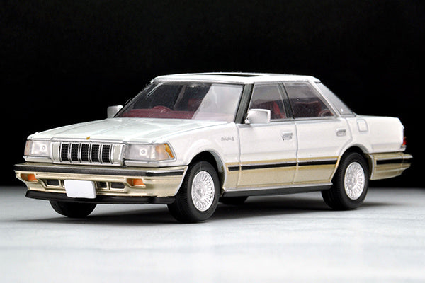 Mô hình xe Tomyca Limited Vintage TLV 1:64 Crown 2.8 Royal Saloon G (Pearl/Gold) | LV-N176b