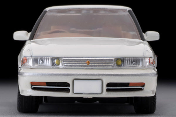 Mô hình xe Tomyca Limited Vintage TLV 1:64 Toyota Mark II 2.5 Grande Limited (Pearl White) | LV-N179d