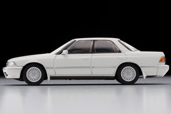 Mô hình xe Tomyca Limited Vintage TLV 1:64 Toyota Mark II 2.5 Grande Limited (Pearl White) | LV-N179d
