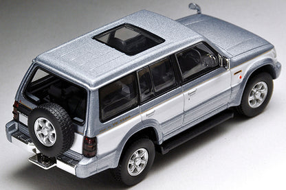 Mô hình xe Tomyca Limited Vintage TLV 1:64 Pajero Super Exceed Z (silver/white) | LV-N189a