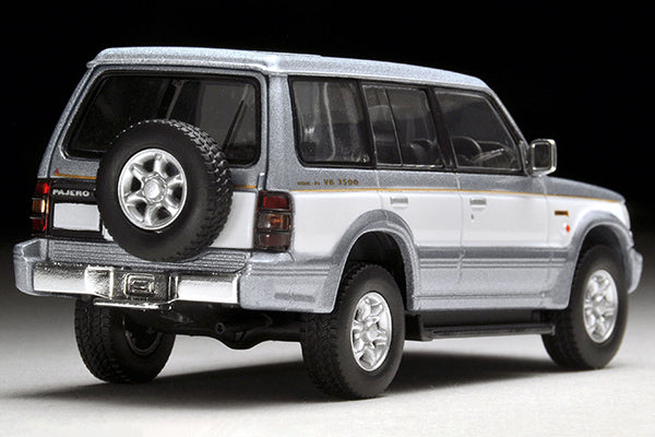 Mô hình xe Tomyca Limited Vintage TLV 1:64 Pajero Super Exceed Z (silver/white) | LV-N189a